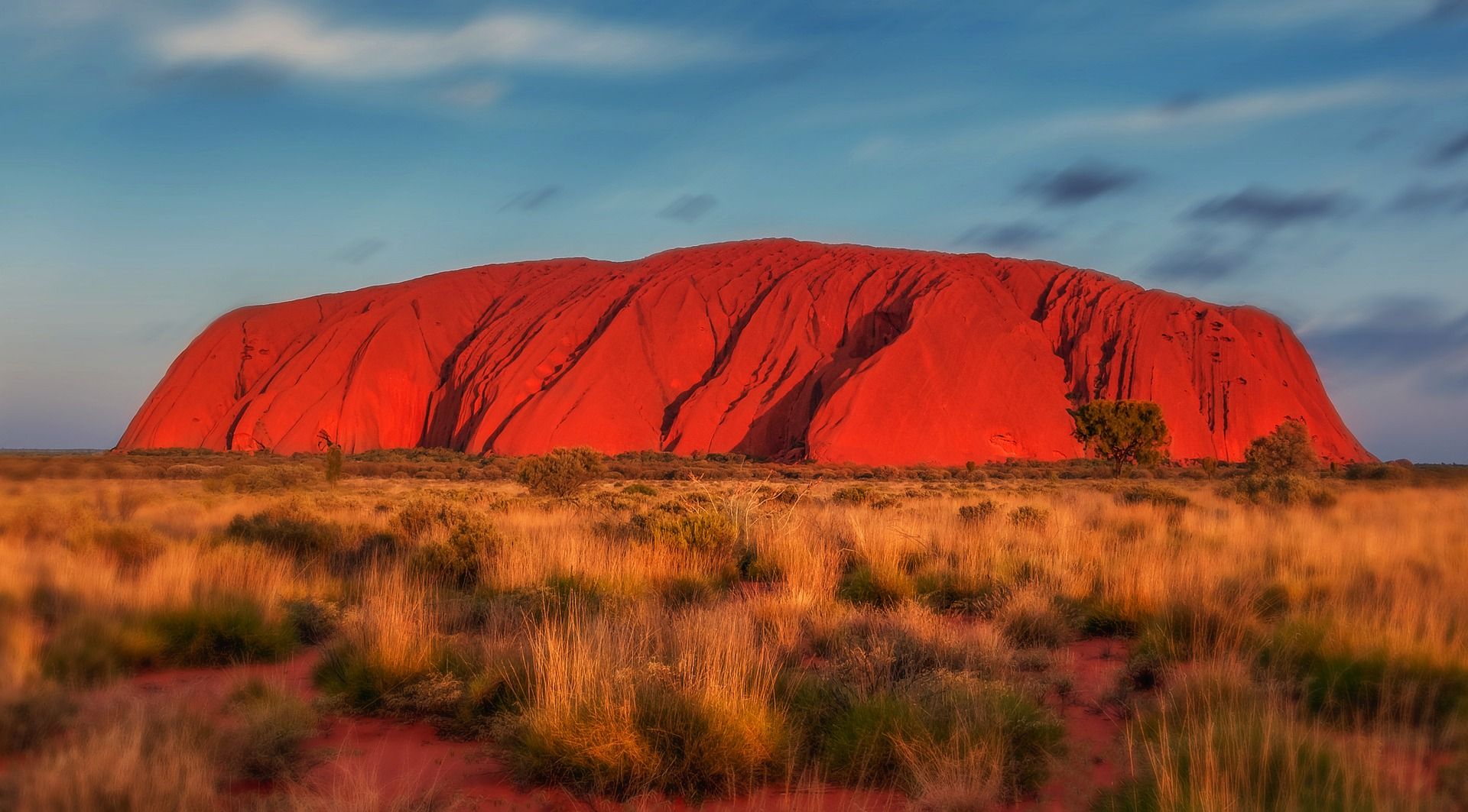 uluru-2058380_1920 uluru-2058380_1920