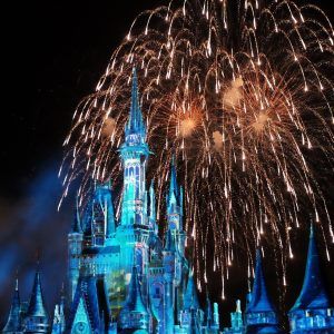 the-disneyland-resort-4716385_1920 the-disneyland-resort-4716385_1920